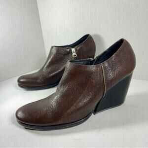 KORK-EASE women booties 9.5 chocolate brown leather wedge ankle shoeties shoe